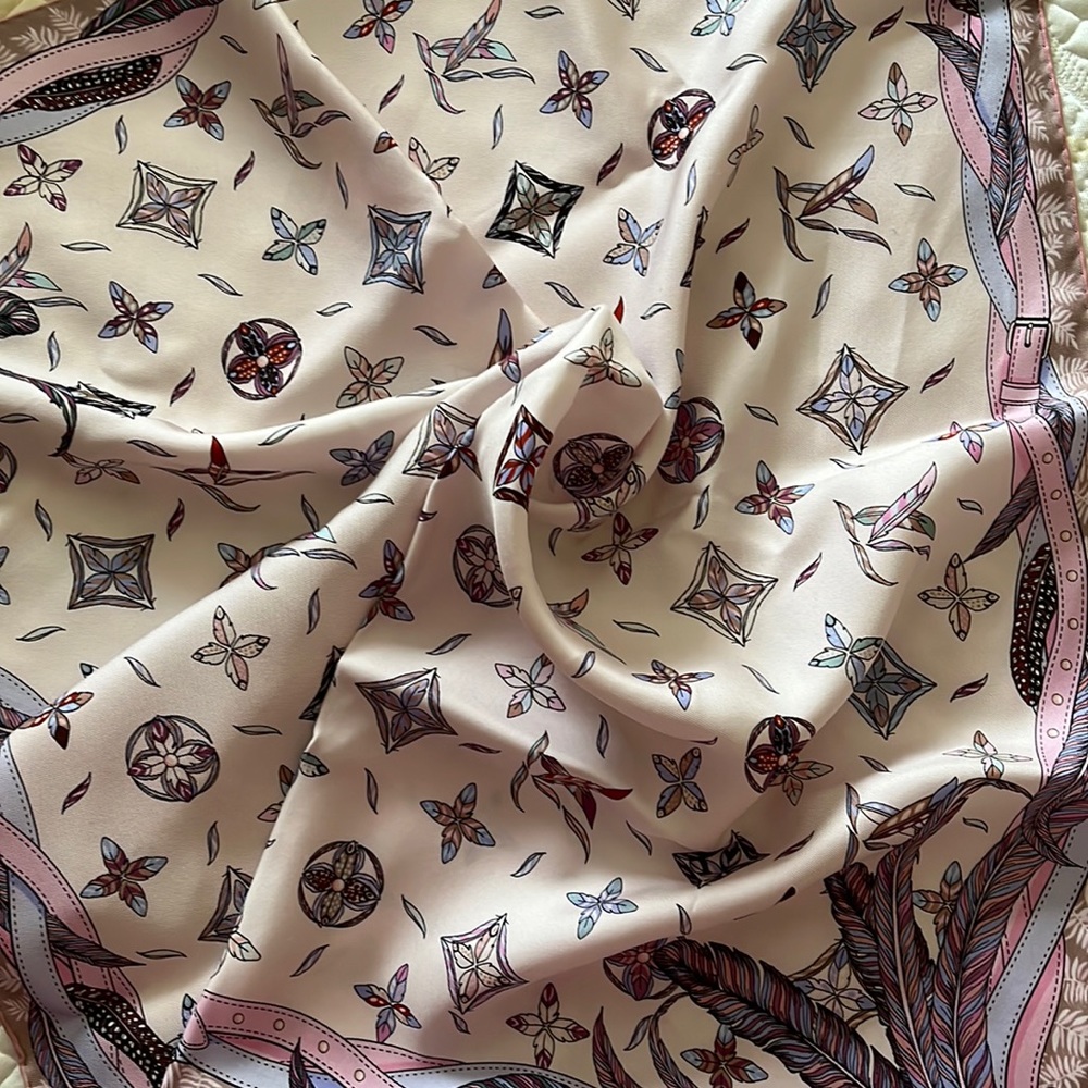 Louis Vuitton Love Birds Square FLAWLESS